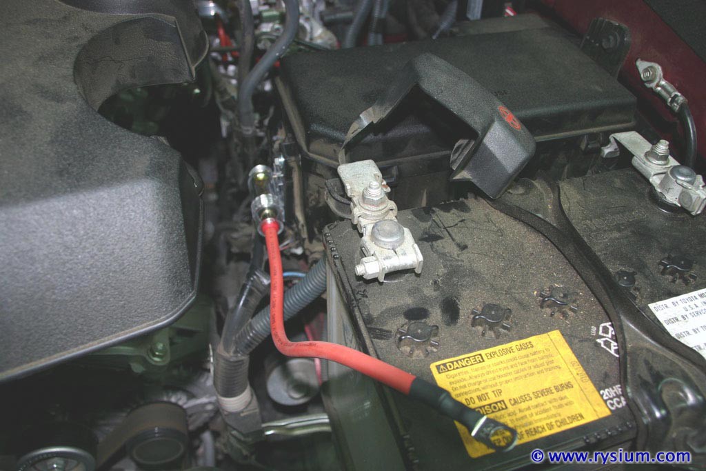 4Runner-Fusebox-08.jpg