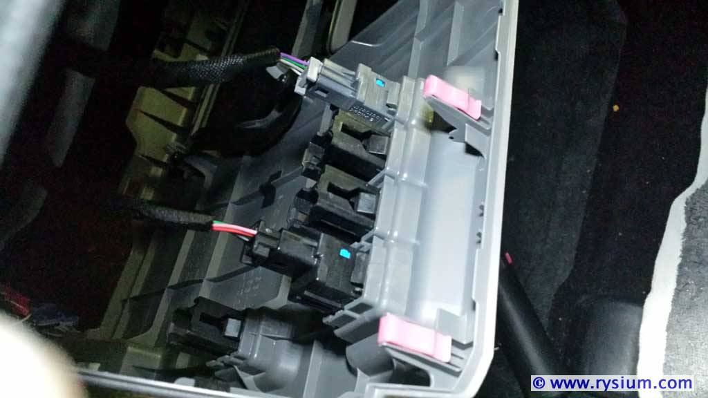 4runner-light-bar-switch-inst-01.jpg