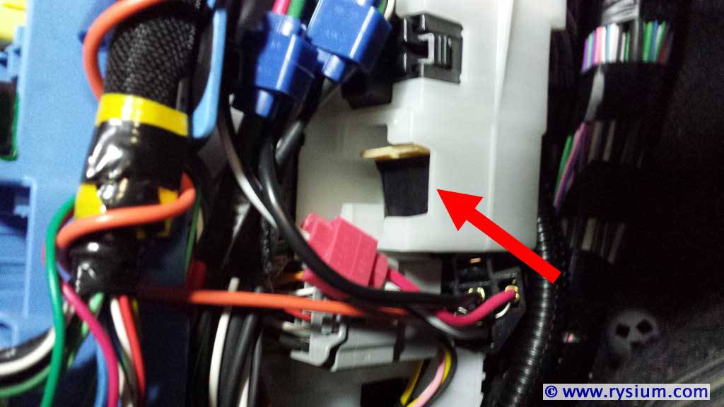 4runner-light-bar-switch-inst-08.jpg