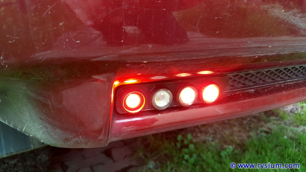 4runner_rear-fog-light-14.jpg